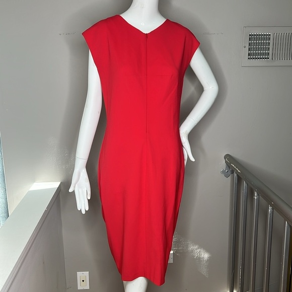 Escada Sz 40 Poppy Red Rouched Back Short Sleeve Front Zip Stretch Poly Dress - Picture 2 of 9